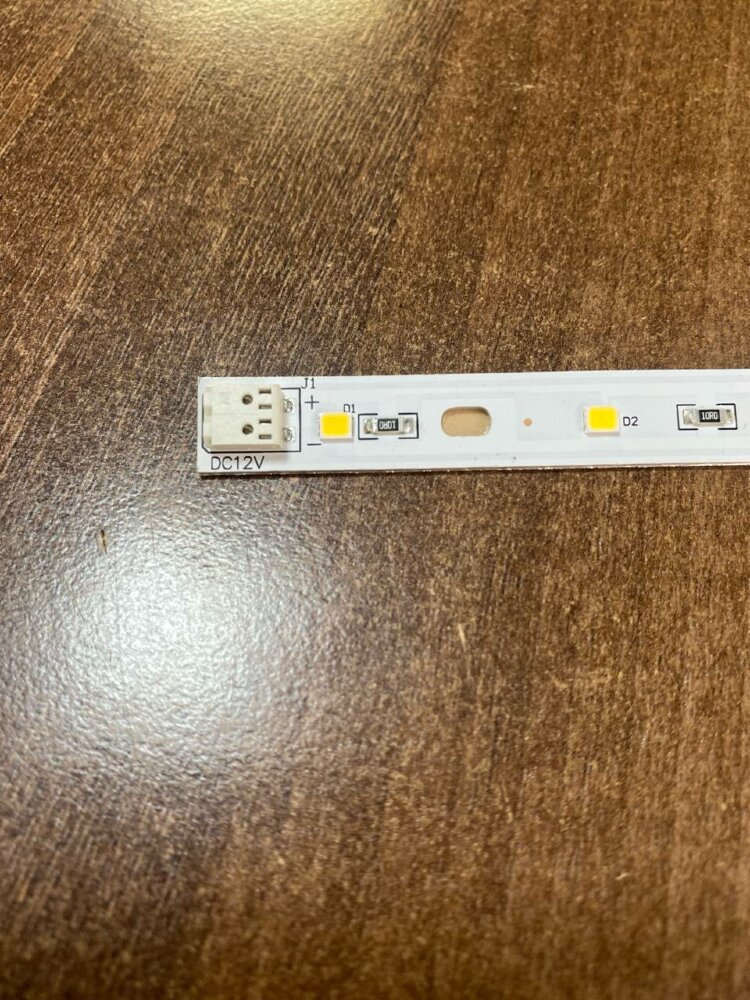 Светодиодная линейка Geniled GL-18SMD2835 12V 5000K